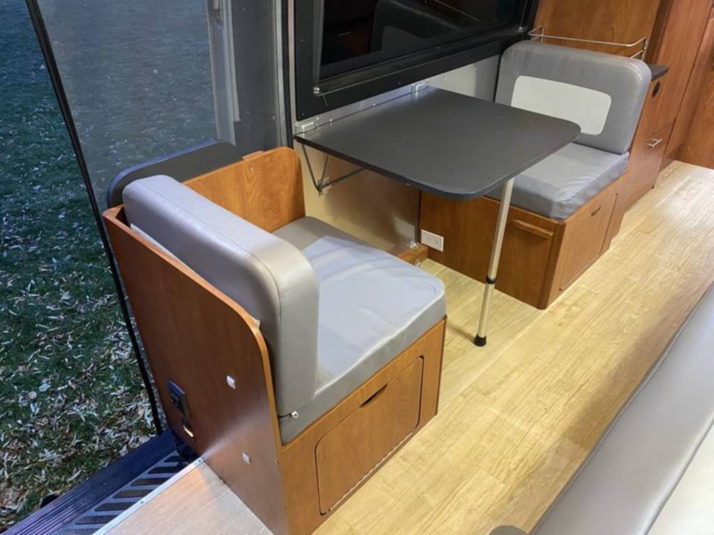 2004 Airstream Interstate Gold Edition